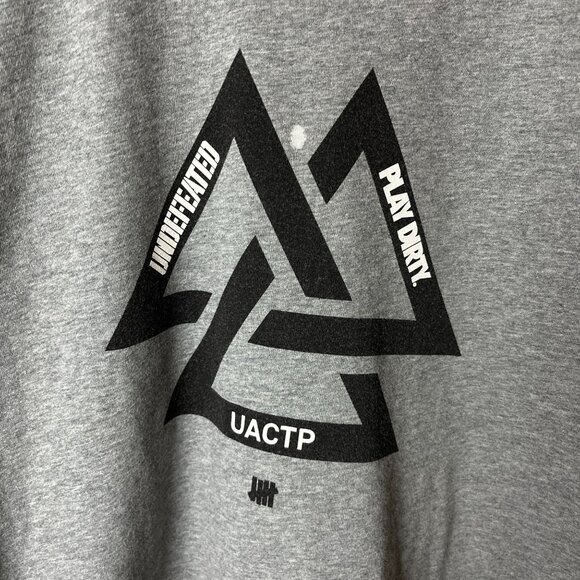 Undefeated Play DIrty UACTP Small S T Shirt Gray Graphic Tee - Picture 5 of 14